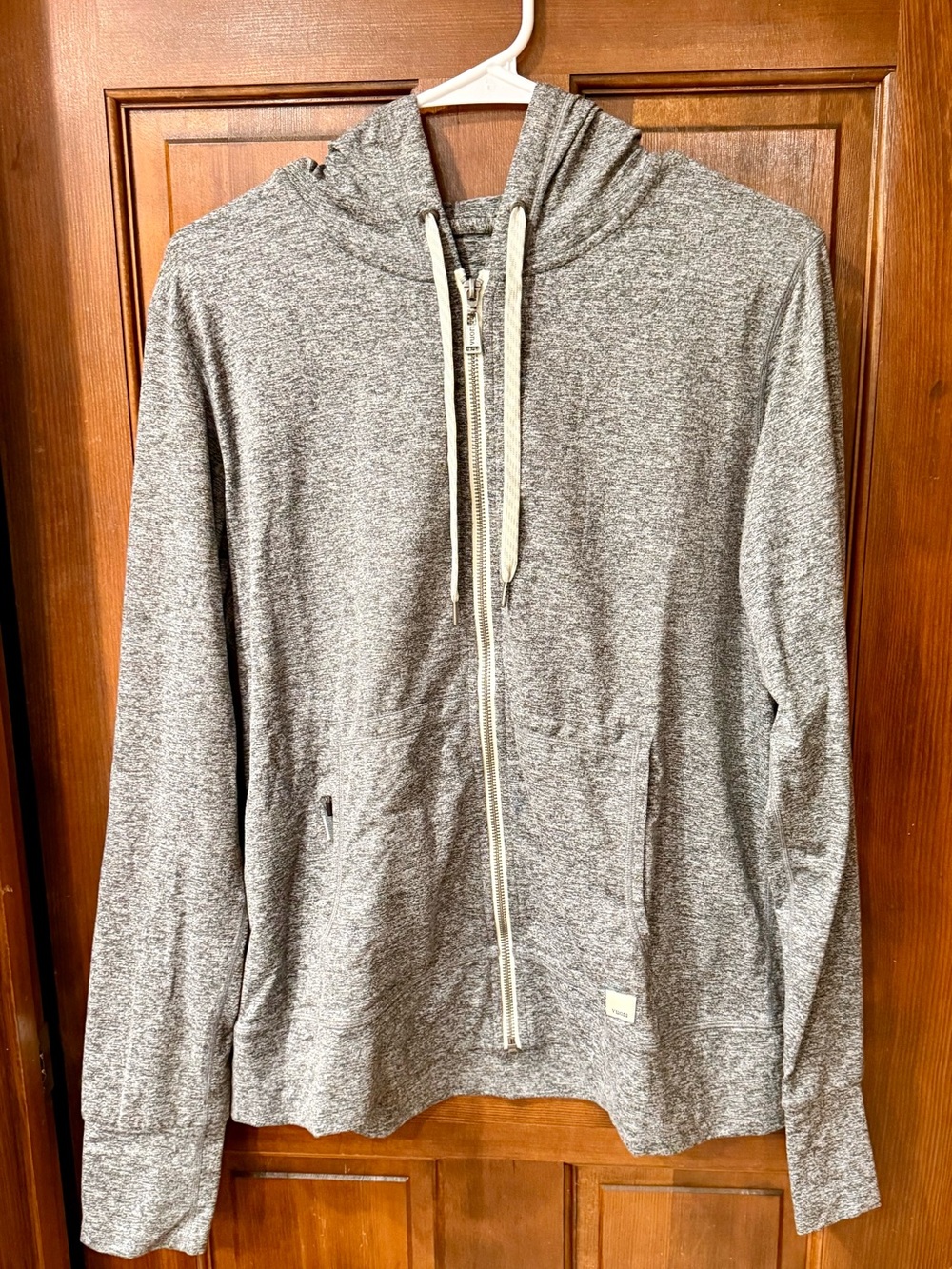 LIKE NEW! Vuori Gray Full-Zip Hoodie Sweater - Lightweight